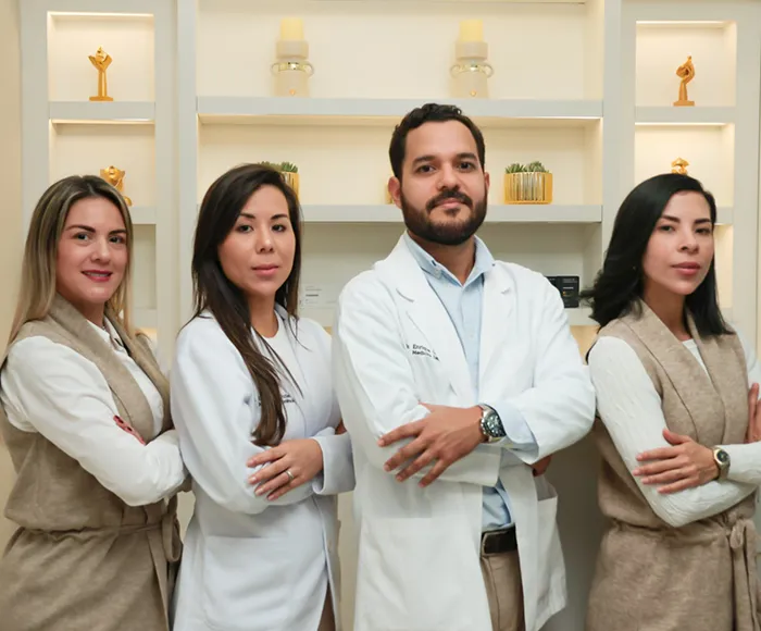 Equipo médico de Gutiérrez Clinic en Alicante
