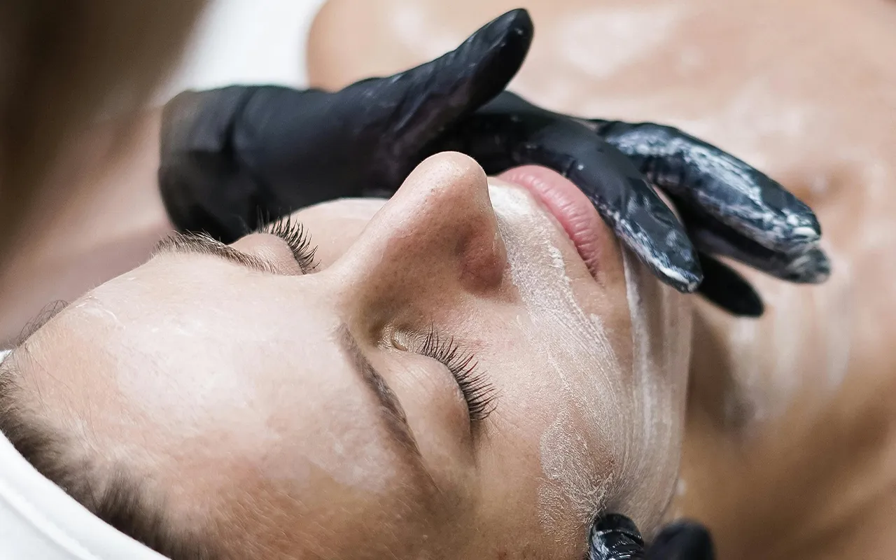 mesoterapia facial en Alicante para rejuvenecer la piel en Gutiérrez Clinic