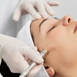 Tratamiento facial con Dermapen en Alicante