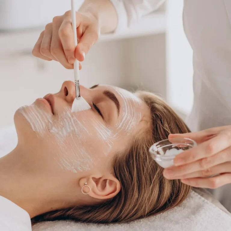 Clínica estética en Alicante especializada en procedimientos antienvejecimiento faciales